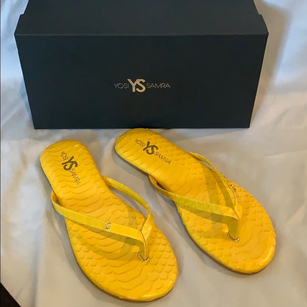 Yosi Samra Rivington leather flip flops NWT Size 8